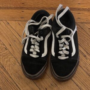 Vans Black and White Old Skool